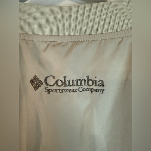 Columbia Men’s Beige Sleeveless Pull-Over Vest - Size XL (Small Flaw) - Picture 5 of 8